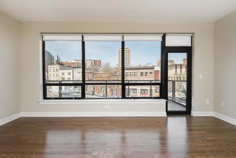521 ST. PAUL STREET — Photo 3
