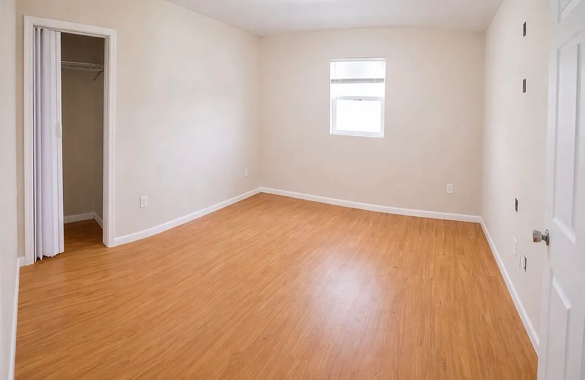Riverrun Residences — Photo 2