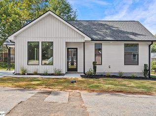 105 Sherman St, Greer, SC 29650