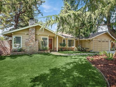 27 Sevilla Dr, Los Altos, CA, 94022