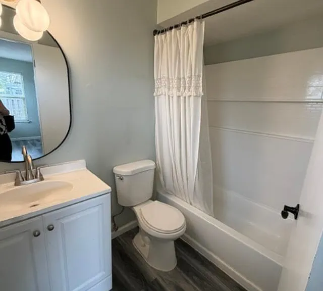 2360 Ironstone Dr E — Photo 14