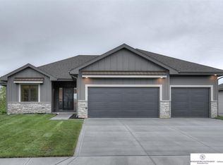 5534 N 153rd Ave, Omaha, NE 68116