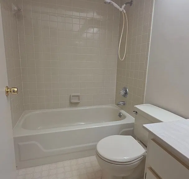 46 Hembury Ln — Photo 18