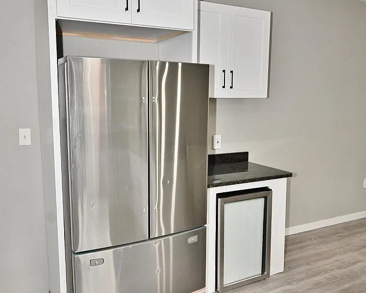 614 N Frazier St — Photo 3