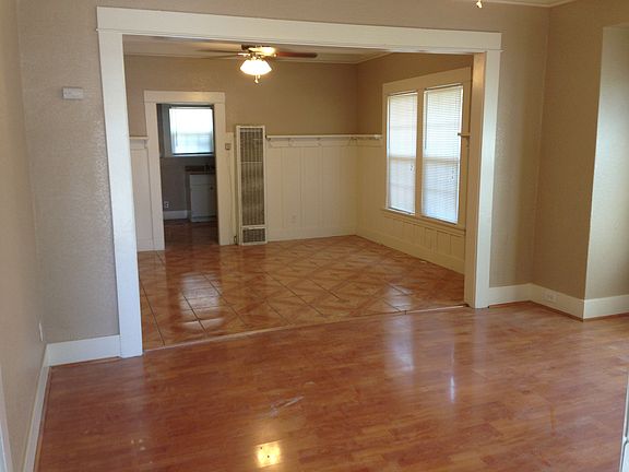 4th image of 261 W Orange St