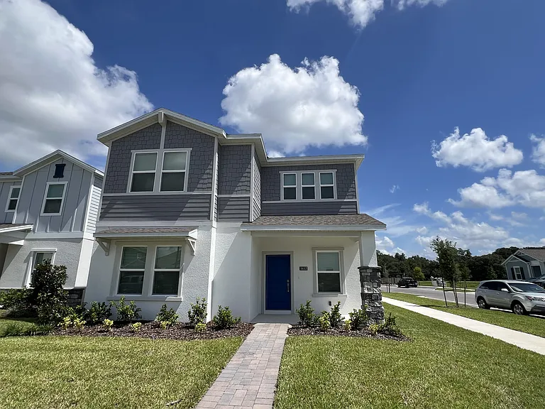 5653 Fiona Ln — Photo 3
