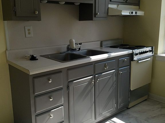 5th image of 1209 N Main St APT C