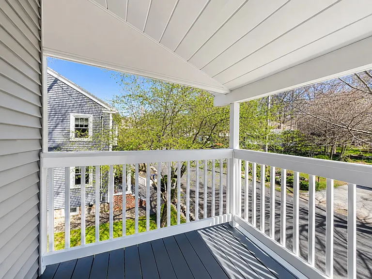 16 Fleming Ave #16 — Photo 13