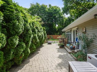 11 Cedar St, Brookhaven, NY 11719