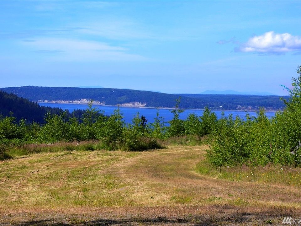 1st image of 404 Eaglemount Rd