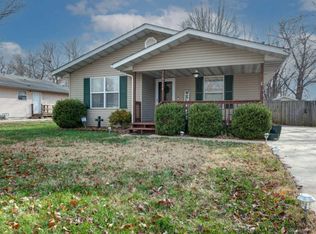 3128 W Lynn St, Springfield, MO 65802