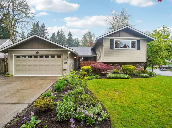 13825 SW Hart Rd, Beaverton, OR 97008