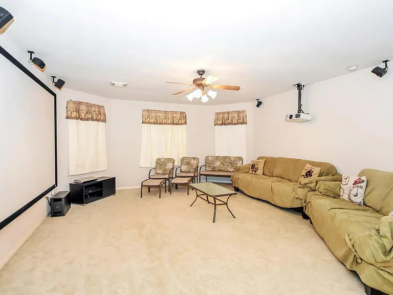 1815 Granite Field Ln — Photo 23