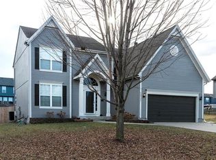 20127 W 219th Ter, Spring Hill, KS 66083