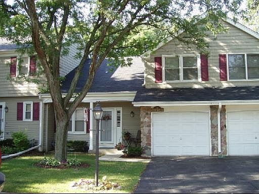 1st image of 25W045 W Keswick Ln