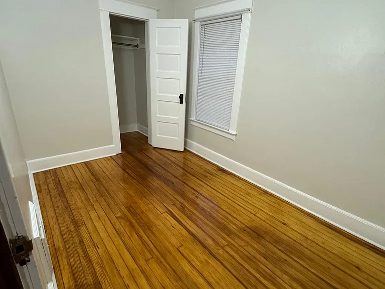 9 Minden Ave #2 — Photo 8