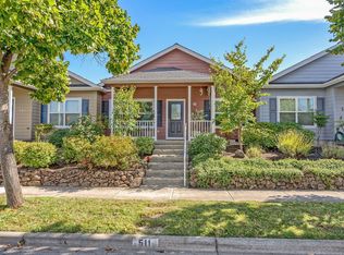 511 Blue Moon Dr, Central Pt, OR 97502