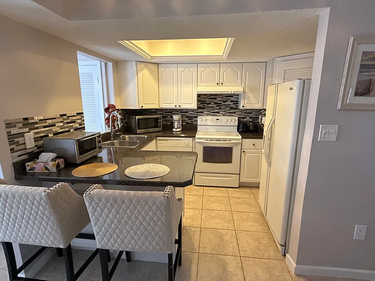 4158 S Tamiami Trl #L1 — Photo 12