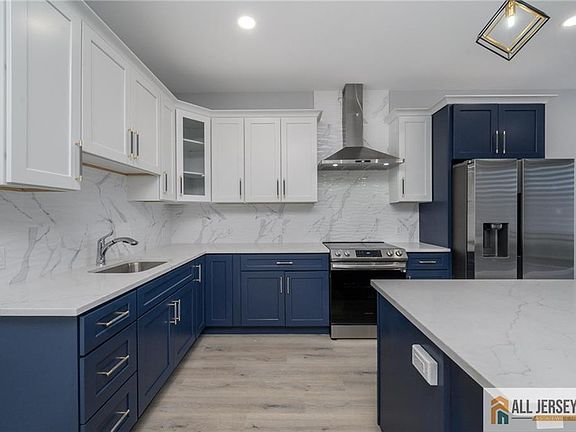 5th image of 202-208 W 7th St #2F