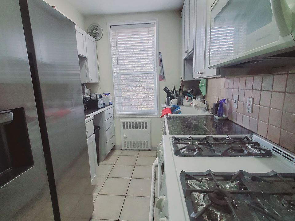 1st image of 7 4th St #3