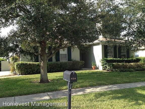 2nd image of 524 Hiawatha Palm Pl