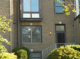 37 Tudor Ct, Lutherville Timonium, MD 21093