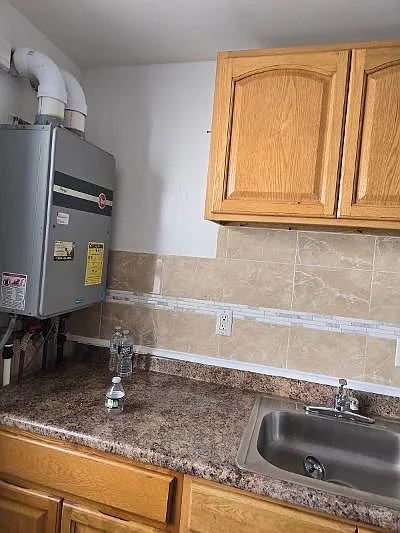 1181 Elizabeth Ave #3 — Photo 6