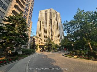 25 Kingsbridge Garden Cir #423, Mississauga, ON L5R 4B1