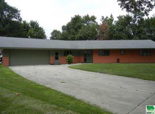 202 Crestwood Dr, Marcus, IA 51035