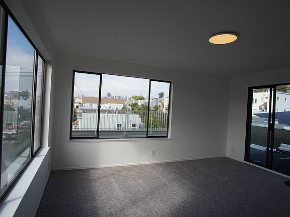 4th image of 2643 20th St #A
