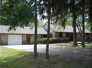 11015 Stolle Rd, East Aurora, NY 14052