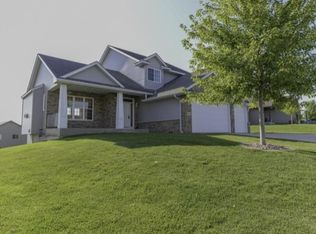 507 Saxon Dr, Elko New Market, MN 55054