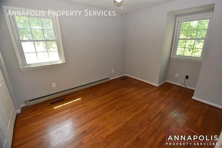 843 Harbor View Ter — Photo 17