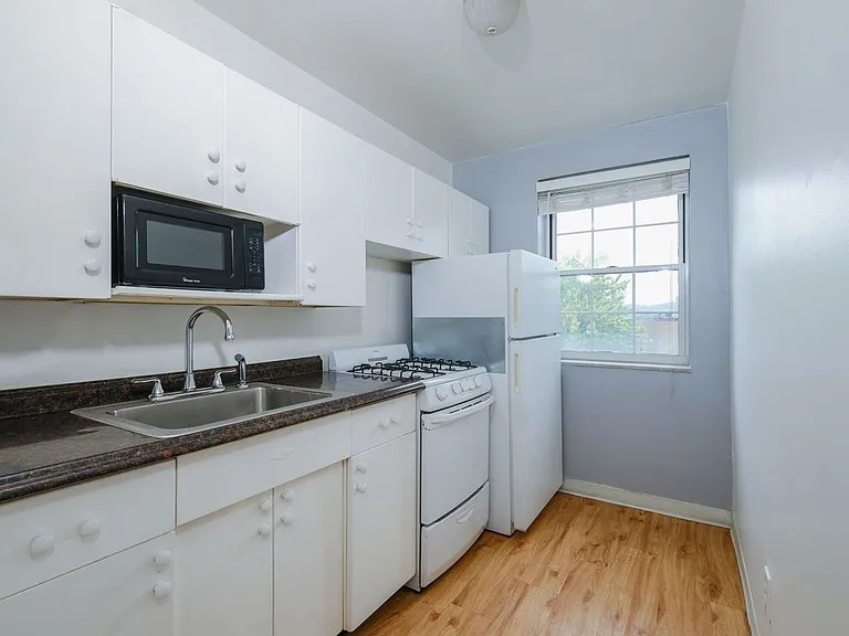 5426 Fifth Avenue — Photo 105