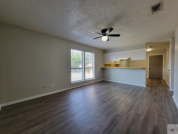 4th image of 322-328 Brookwood Dr