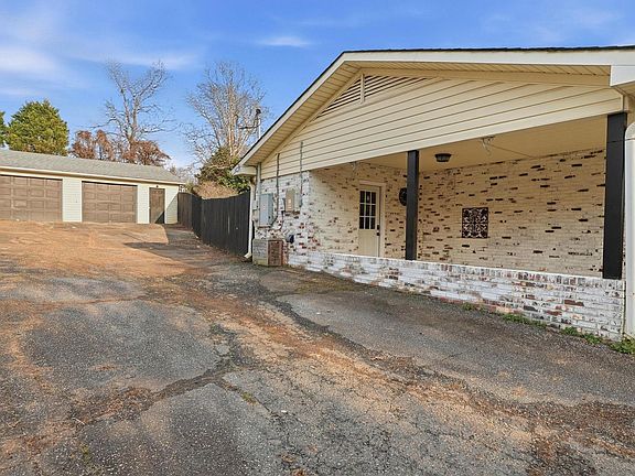 4th image of 234 Bayberry Dr