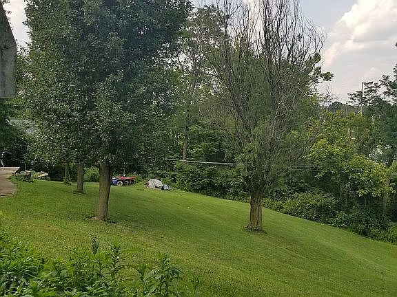 5th image of 714 Parkview Dr
