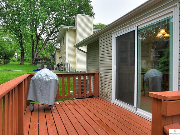 3rd image of 15106 Fieldcrest Dr
