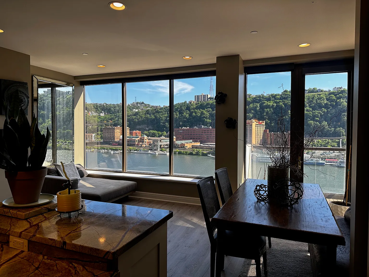 151 Fort Pitt Blvd — Photo 2