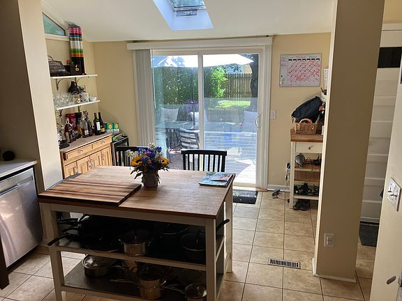 Kitchen. (renovated 2019)