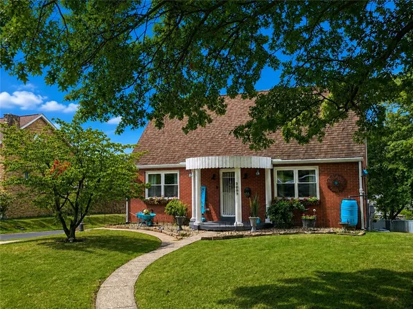 2002 Kansas Ave, White Oak, PA 15131