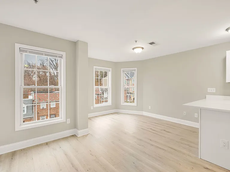 1753 W St SE — Photo 17