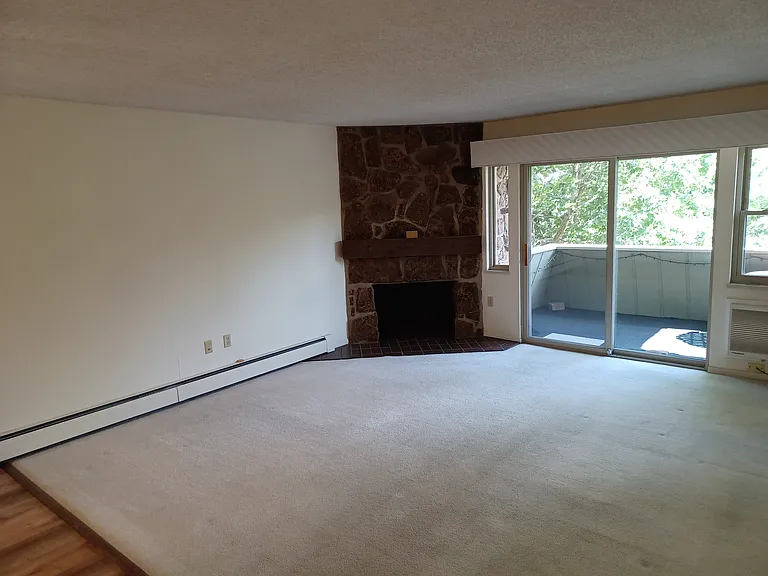3150 Iris Ave #212 — Photo 11