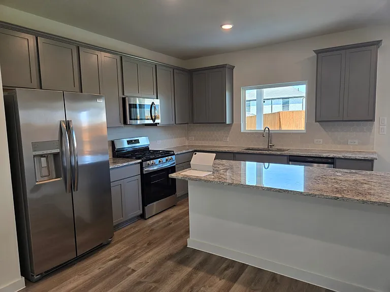 508 Weller Rd — Photo 5