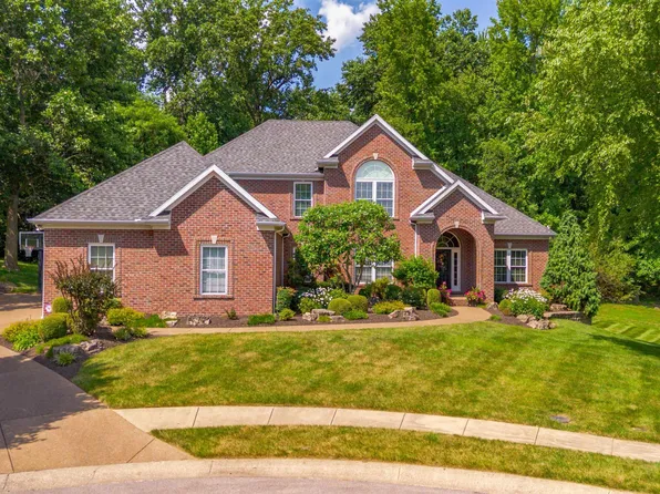 8660 Copper Creek Dr, Newburgh, IN 47630