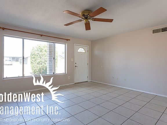 3rd image of 1415 W Rockwood Dr