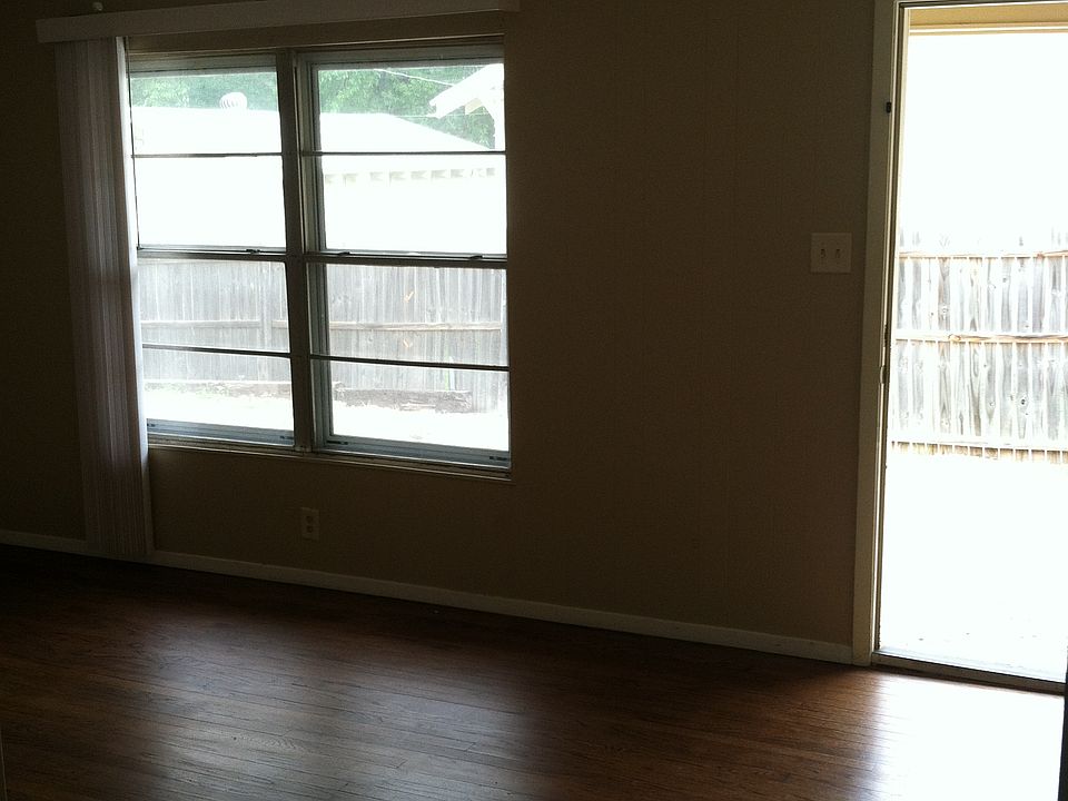 2824 Frazier Ave, Fort Worth, TX 76110 Zillow