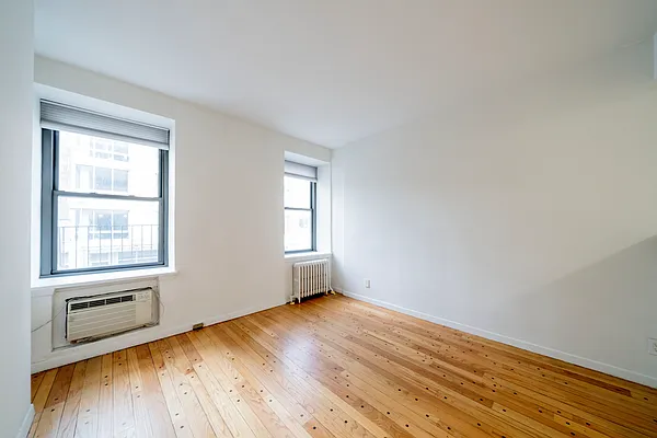 Rented by Douglas Elliman | media 13