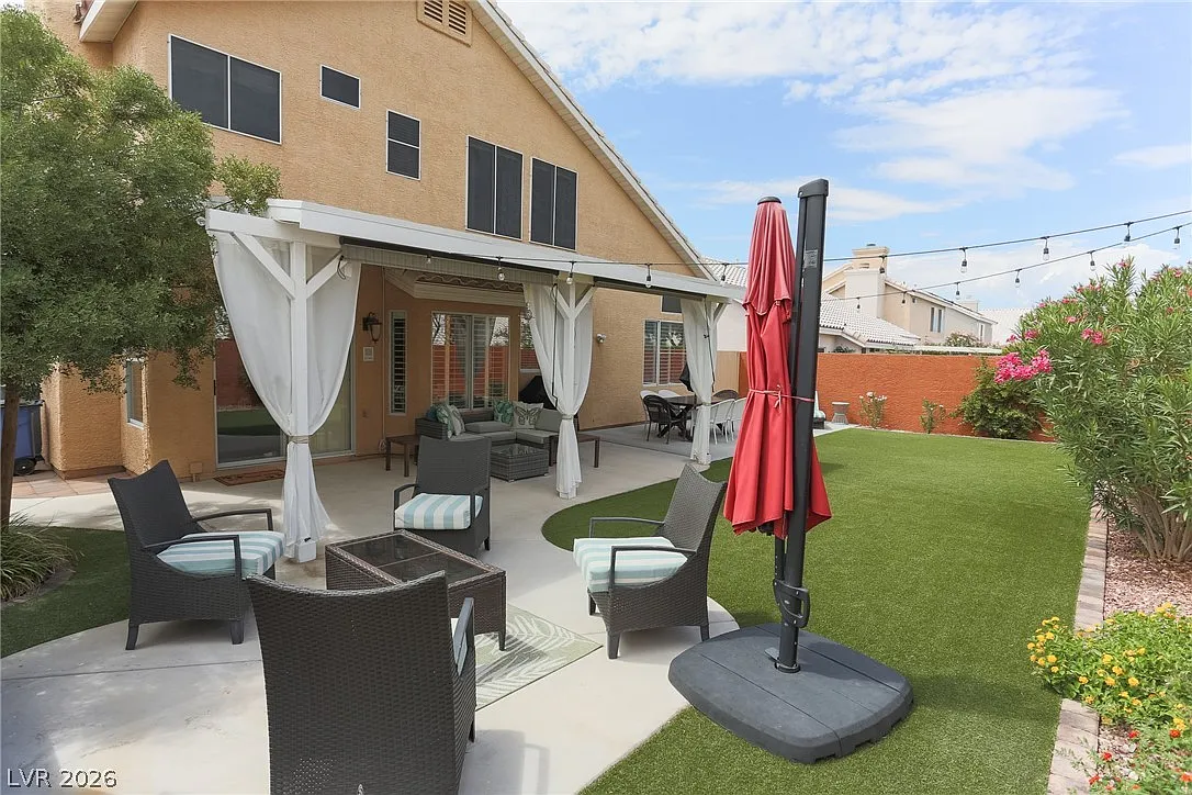 4 bed, 2.5 bath, 1830 sqft, $3,500 — Photo 1