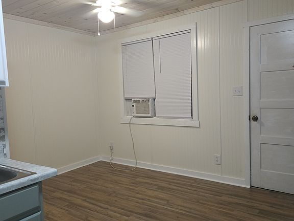 2nd image of 205 King Ave #B